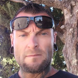 Meet your Posher, Troy